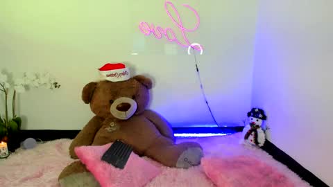  Abella and Kendra  online show from December 29, 8:04 pm