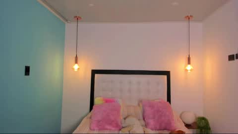  Abella and Kendra  online show from March 8, 8:14 pm