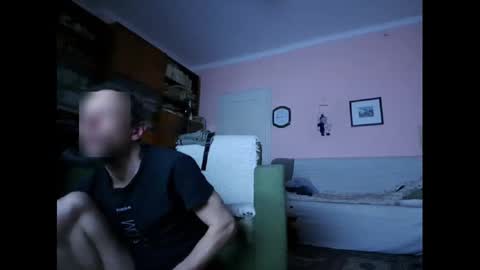 Snapshot of abender82 chatting on February 28, 11:01 pm Abender online show from February 28, 11:01 pm