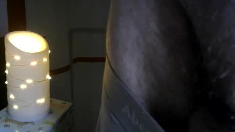 AbercrombieGuy22 online show from November 17, 5:02 am