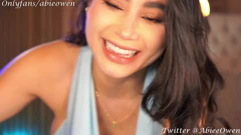 Snapshot of abie_owen chatting on January 16, 2:41 am abie_owen online show from January 16, 2:41 am