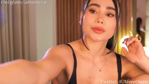 Snapshot of abie_owen chatting on January 30, 11:34 pm abie_owen online show from January 30, 11:34 pm