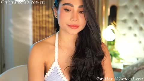 Snapshot of abie_owen chatting on February 24, 12:41 am abie_owen online show from February 24, 12:41 am