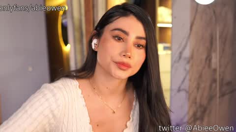 Snapshot of abie_owen chatting on September 23, 11:19 pm abie_owen online show from September 23, 11:19 pm