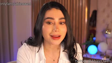 Snapshot of abie_owen chatting on October 3, 11:13 pm abie_owen online show from October 3, 11:13 pm