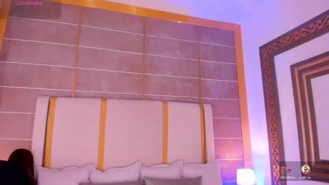    online show from October 20, 11:27 pm