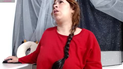 Snapshot of abril_bianchi chatting on February 1, 2:58 am abril_bianchi online show from February 1, 2:58 am