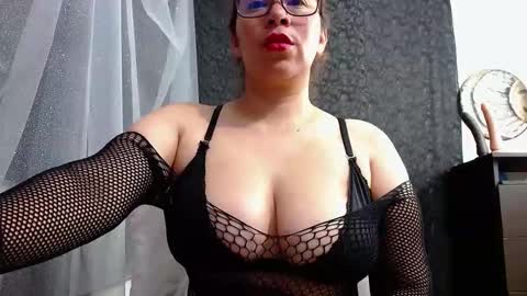 Snapshot of abril_bianchi chatting on October 4, 2:26 pm abril_bianchi online show from October 4, 2:26 pm