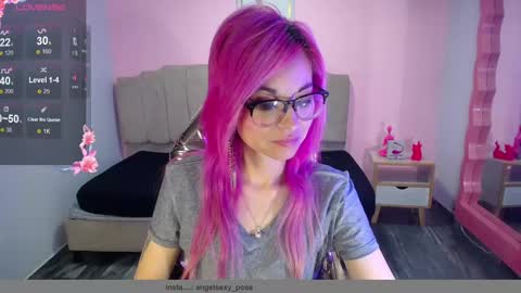 abril_ch_ online show from October 14, 10:49 am