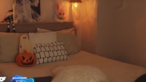 My name is Alexa. Please say hello I like to chat with you. If you have requests please use tip online show from October 16, 1:17 am