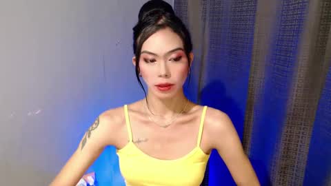 Miss Sophie online show from December 10, 8:40 am