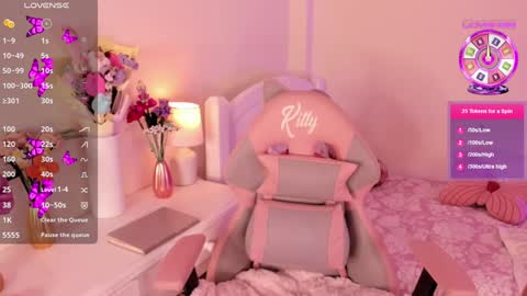 Snapshot of abynanami chatting on January 15, 8:26 pm Abynanami online show from January 15, 8:26 pm