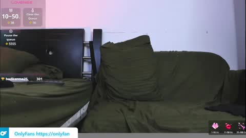 centric independent model   online show from February 20, 1:57 am