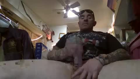 Snapshot of act_right_dub420 chatting on January 4, 3:28 pm act_right_dub420 online show from January 4, 3:28 pm