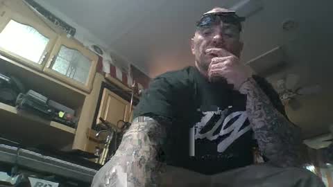 Snapshot of act_right_dub420 chatting on February 19, 4:55 am act_right_dub420 online show from February 19, 4:55 am