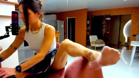 Ada   online show from March 11, 7:03 pm