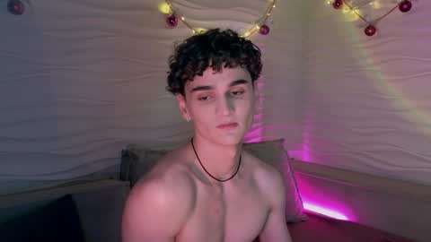 Adam online show from January 5, 7:28 pm