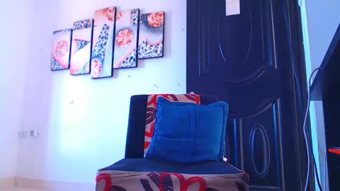 Snapshot of adam_hot11 chatting on January 6, 4:44 pm adam hot11 online show from January 6, 4:44 pm