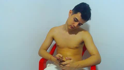 Snapshot of adam_hot11 chatting on March 1, 2:26 am adam hot11 online show from March 1, 2:26 am