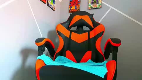 Snapshot of adam_hot11 chatting on September 22, 9:06 pm adam hot11 online show from September 22, 9:06 pm