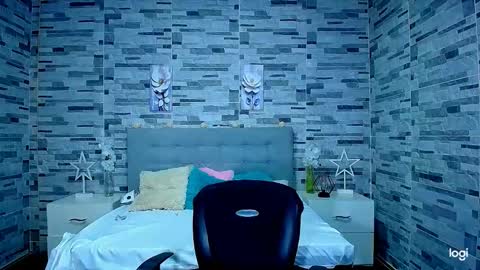 Snapshot of adam_hot11 chatting on September 28, 8:47 pm adam hot11 online show from September 28, 8:47 pm