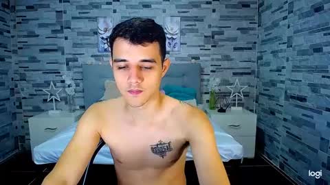 Snapshot of adam_hot11 chatting on October 6, 7:44 pm adam hot11 online show from October 6, 7:44 pm