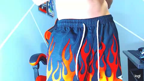 Snapshot of adam_hot11 chatting on October 29, 11:39 pm adam hot11 online show from October 29, 11:39 pm