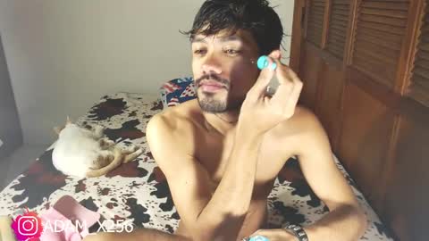 Snapshot of adam_x256 chatting on January 4, 12:38 pm instagram adam x256 online show from January 4, 12:38 pm