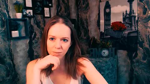 adamais_ online show from November 20, 10:26 am