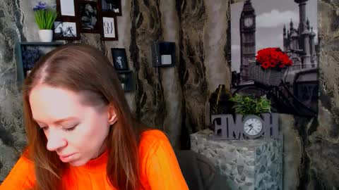 adamais_ online show from November 30, 10:08 am