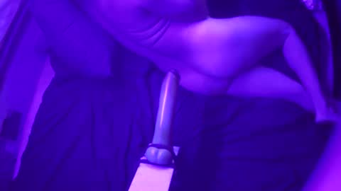 Snapshot of adamineve chatting on February 10, 10:09 am adamineve online show from February 10, 10:09 am