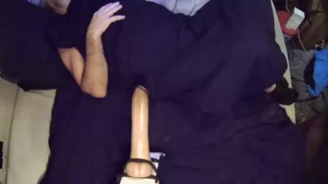 Snapshot of adamineve chatting on February 17, 1:42 pm adamineve online show from February 17, 1:42 pm