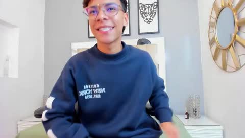 Adams Bobby online show from December 1, 11:37 am