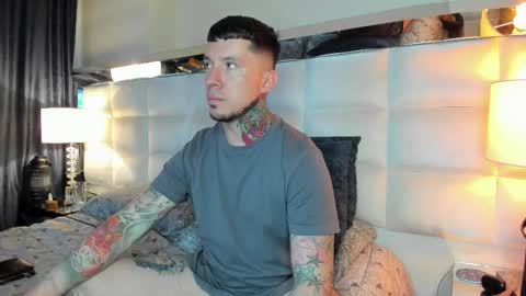 Snapshot of adamtatts chatting on September 15, 5:40 am Adam online show from September 15, 5:40 am