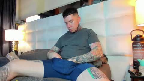 Snapshot of adamtatts chatting on September 22, 1:51 am Adam online show from September 22, 1:51 am