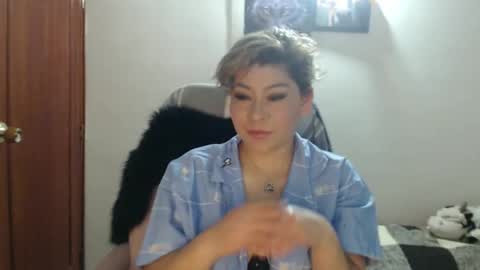 Snapshot of adan_romanoff chatting on October 11, 8:46 am adan_romanoff online show from October 11, 8:46 am