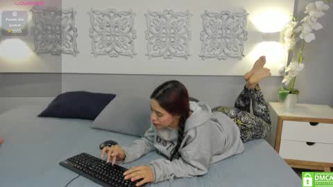 Adela Worsth online show from January 22, 12:17 pm