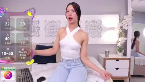 Adela Worsth online show from September 24, 1:36 pm