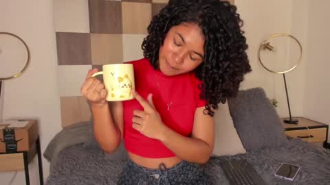 Andrea online show from January 5, 6:02 pm