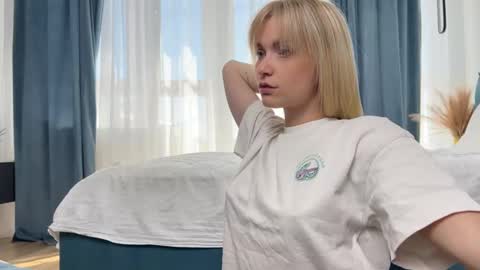 Snapshot of adele_nick2202 chatting on September 15, 8:25 am Adele Nick online show from September 15, 8:25 am