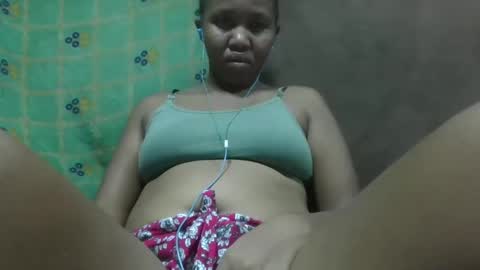 adelealy online show from March 5, 1:39 pm