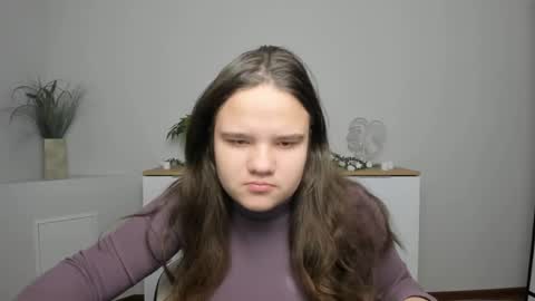 adelecruzz online show from January 19, 12:50 pm