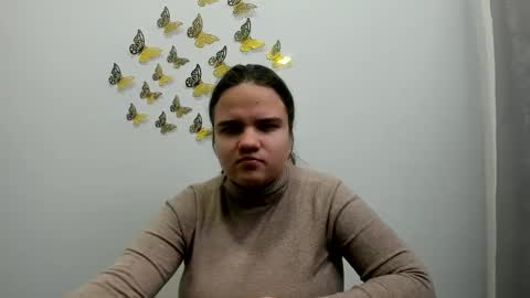 adelecruzz online show from February 1, 1:09 pm