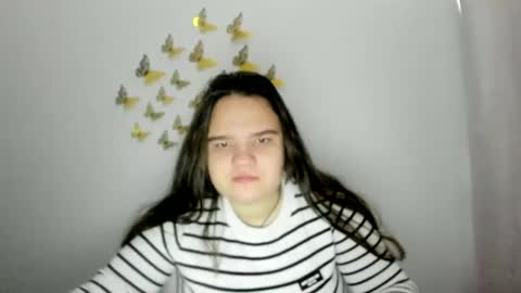 adelecruzz online show from February 5, 1:22 pm