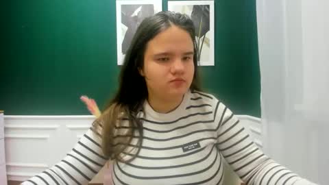 adelecruzz online show from February 9, 1:14 pm