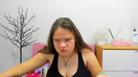 adelecruzz online show from February 10, 1:22 pm