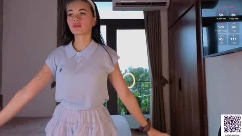 Snapshot of adelia_ntmu chatting on November 3, 1:08 am Adelia online show from November 3, 1:08 am