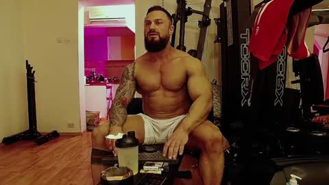 Adonis online show from January 25, 5:40 pm