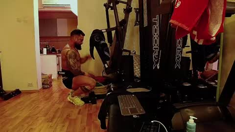 Adonis online show from January 25, 8:42 pm