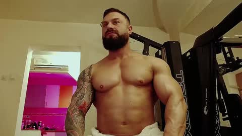 Adonis online show from February 8, 10:40 pm